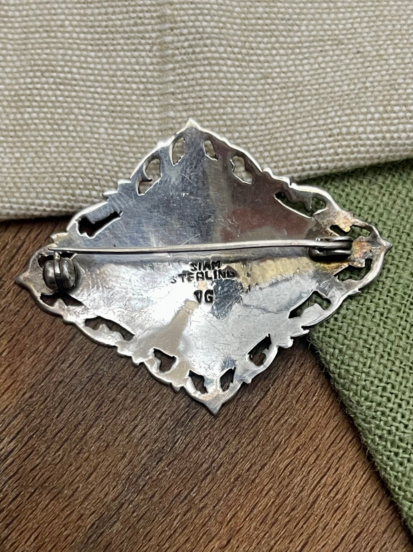 Lovely Black Enamel Asian Brooch Pin Solid 925 Sterling Silver Antique Vintage